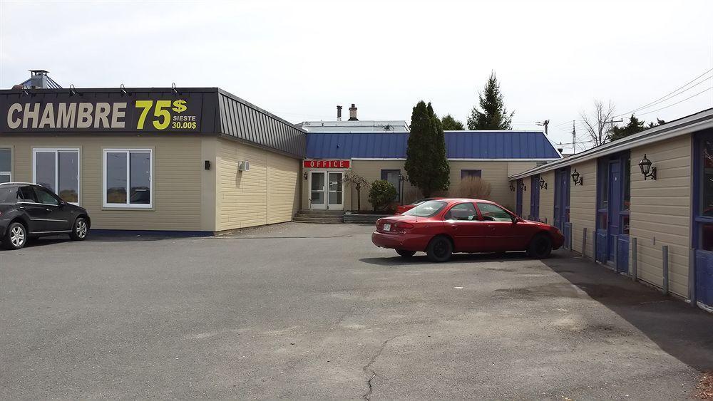 Motel Iberville Saint-Jean-sur-Richelieu ภายนอก รูปภาพ