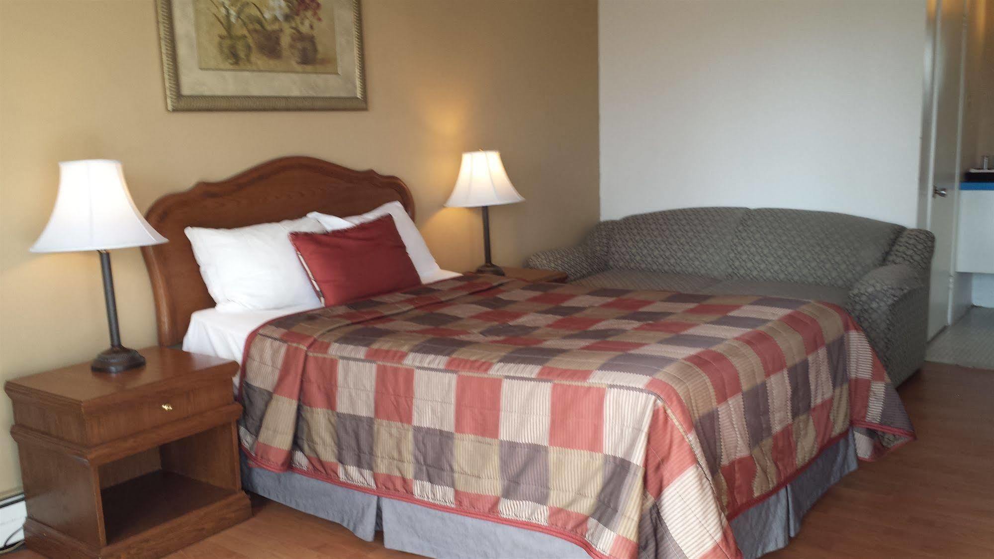 Motel Iberville Saint-Jean-sur-Richelieu ภายนอก รูปภาพ