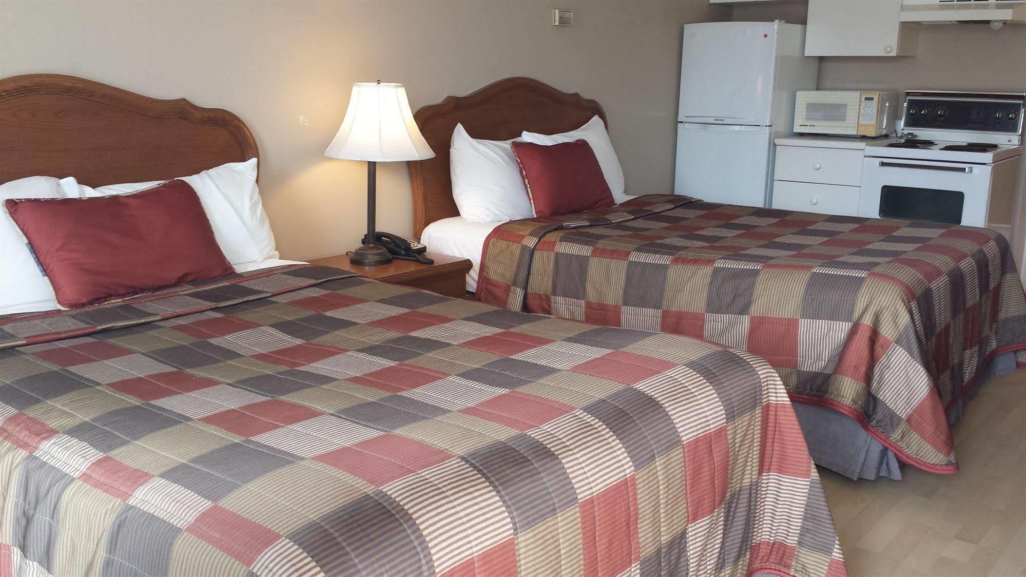 Motel Iberville Saint-Jean-sur-Richelieu ภายนอก รูปภาพ