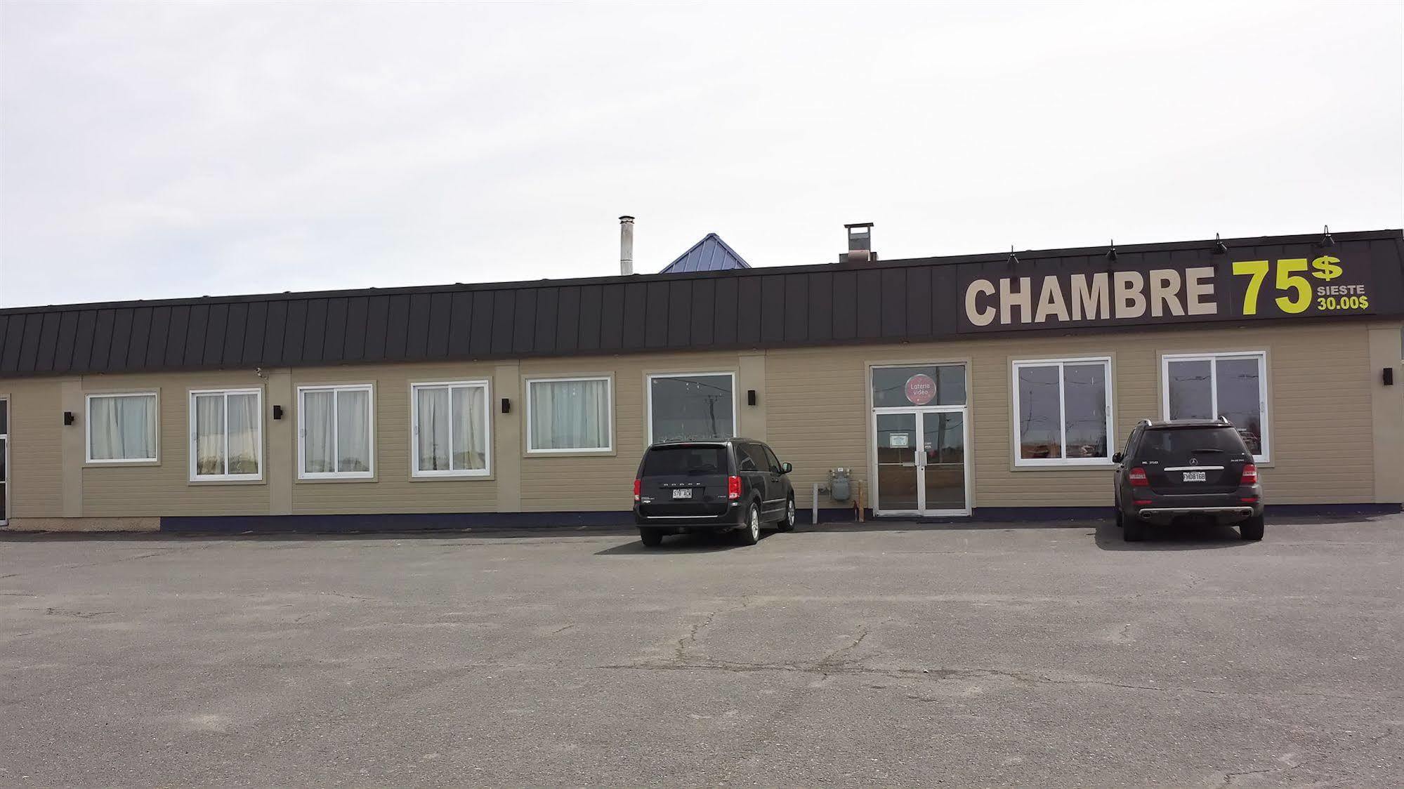 Motel Iberville Saint-Jean-sur-Richelieu ภายนอก รูปภาพ
